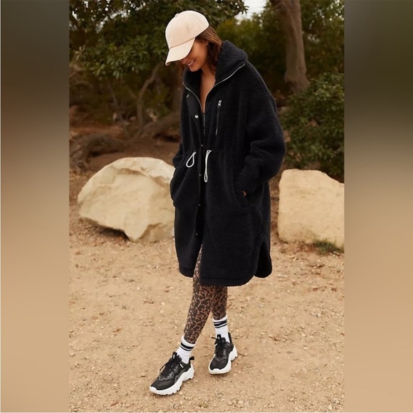 VARLEY Jones Coat- Large - Picture 1 of 11